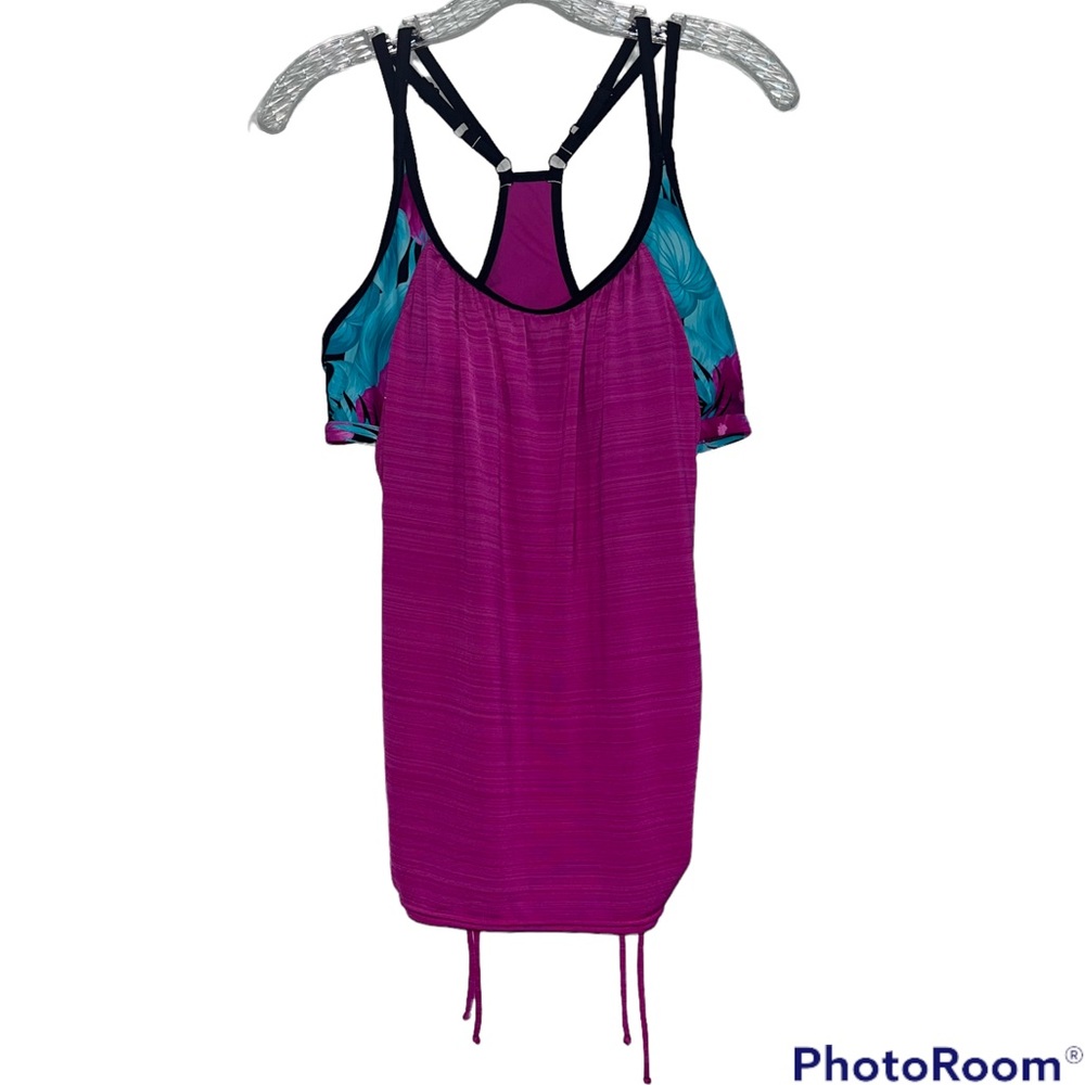 Aurora size large swim top